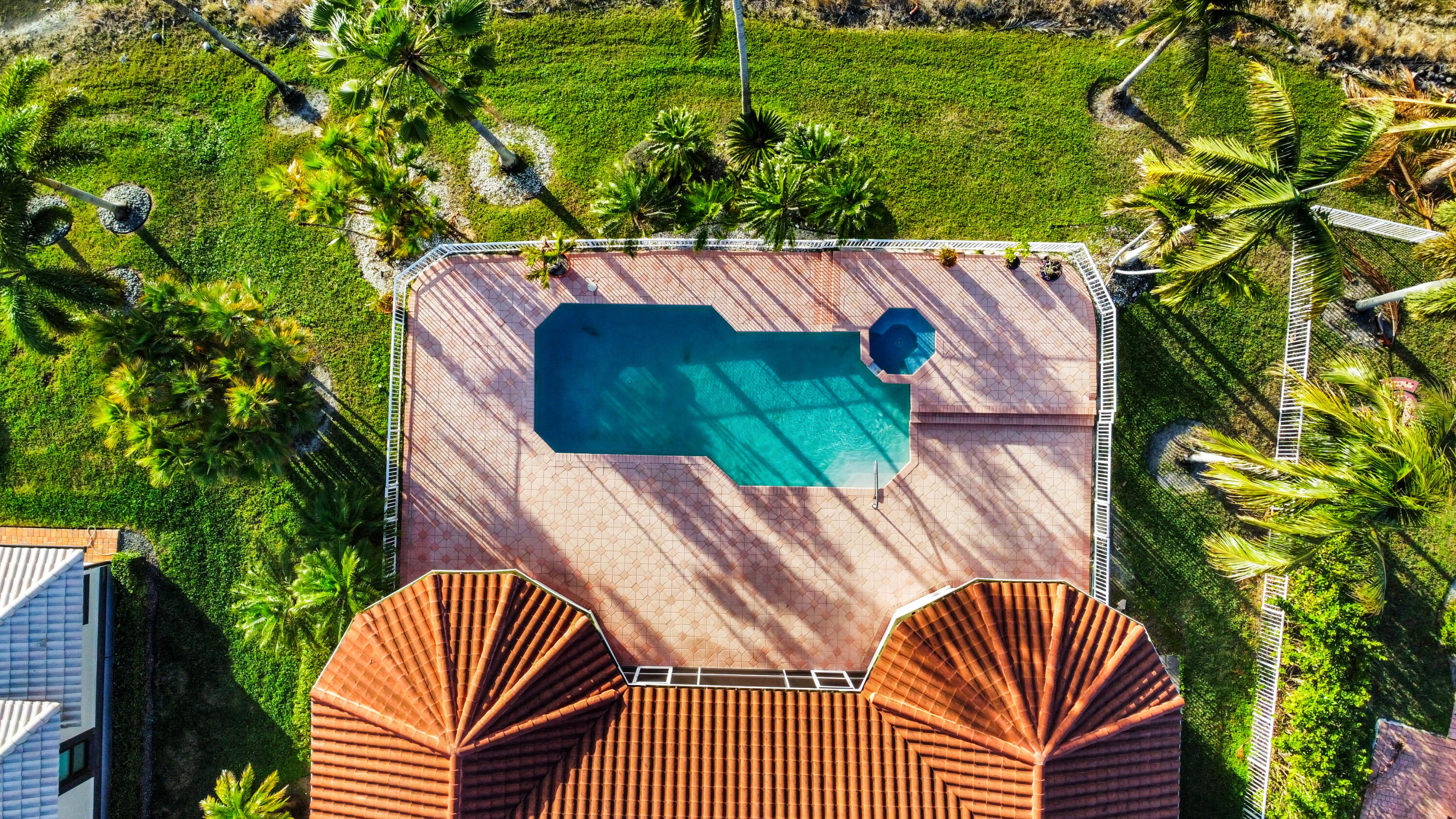 MEADOW RUN WEST - Residential