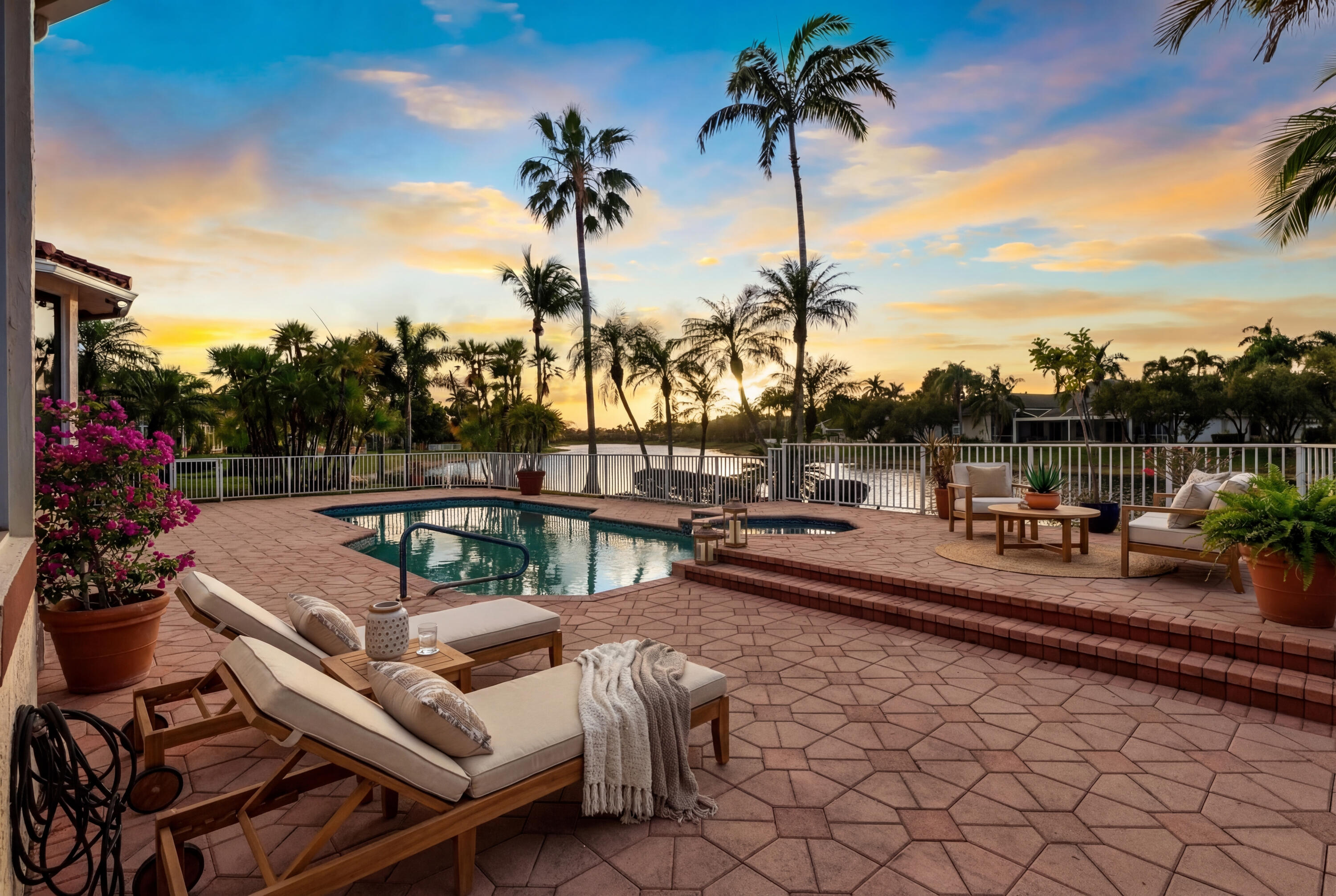 MEADOW RUN WEST - Residential