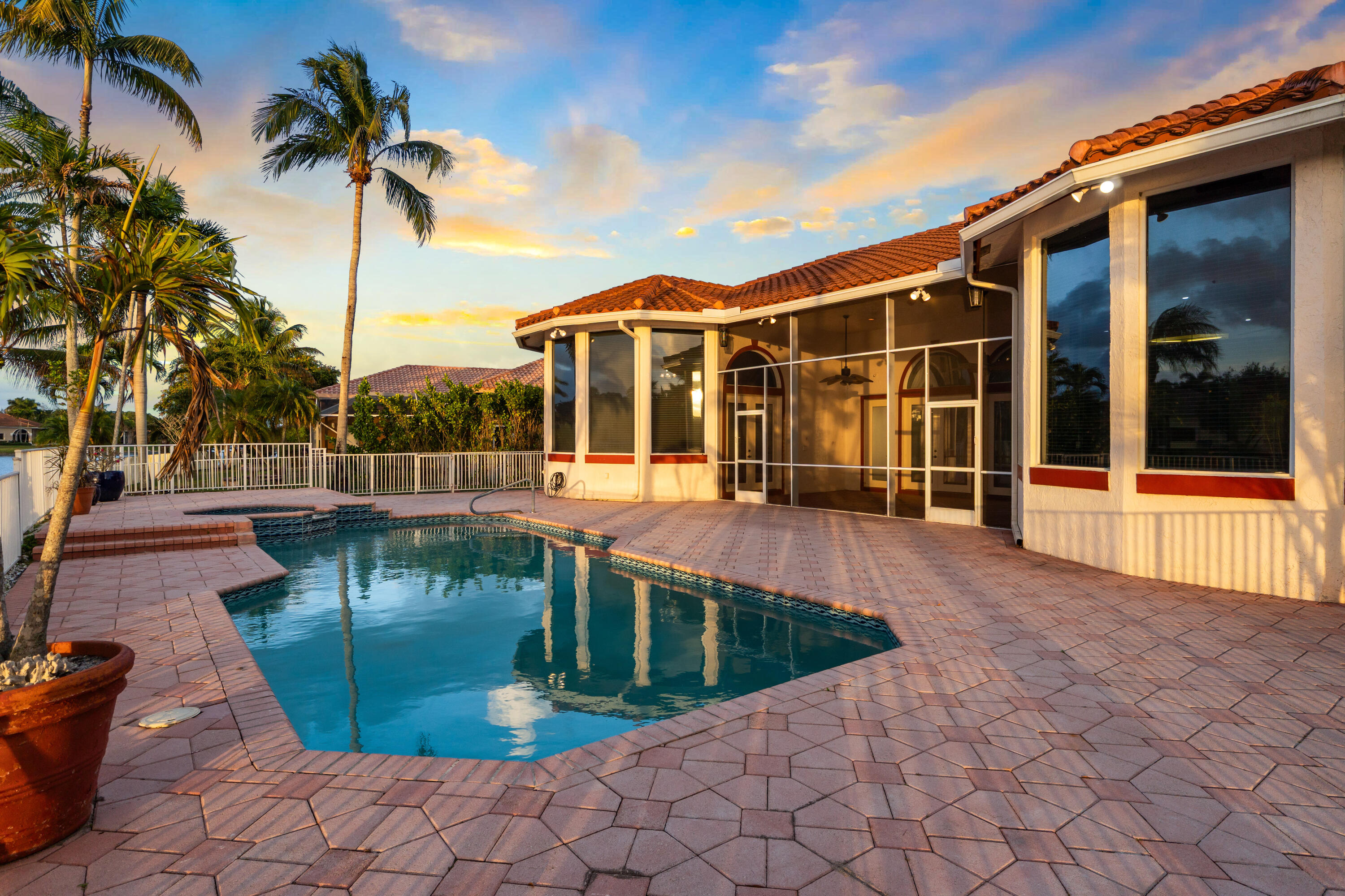 MEADOW RUN WEST - Residential