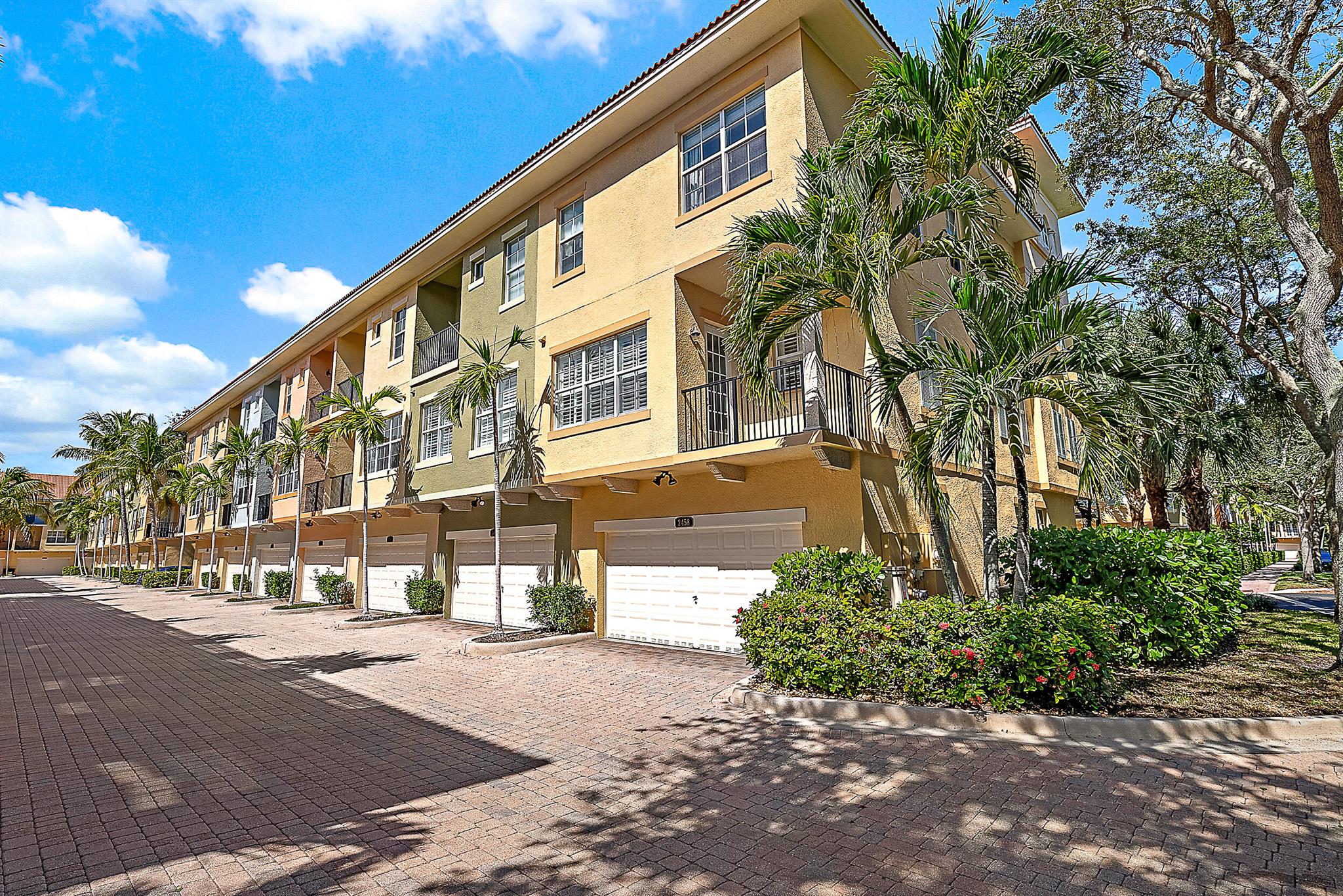 2458 San Pietro Circle