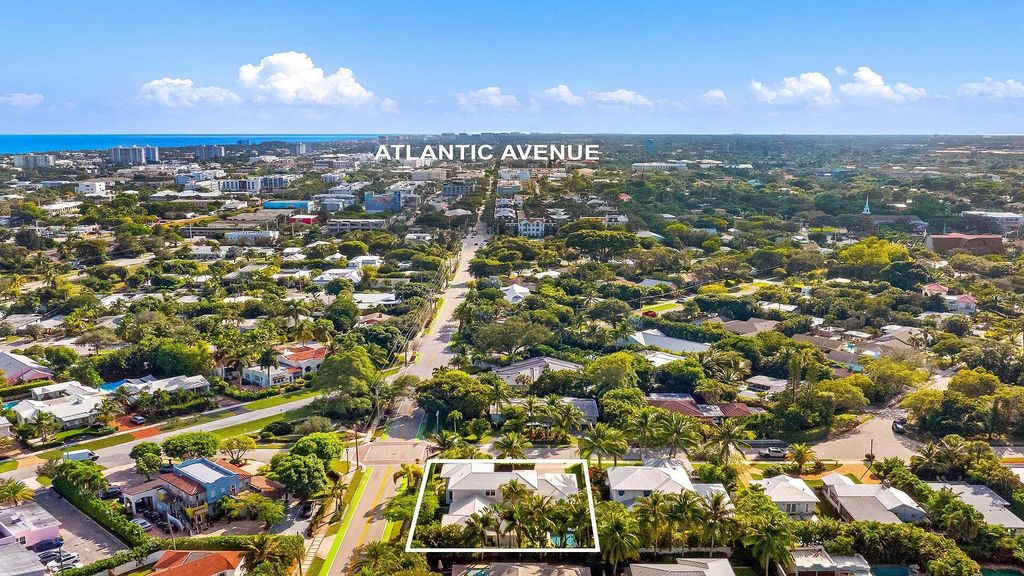 Photo of 115 NE 6th Street, Delray Beach, FL 33444 (MLS # R11148834)