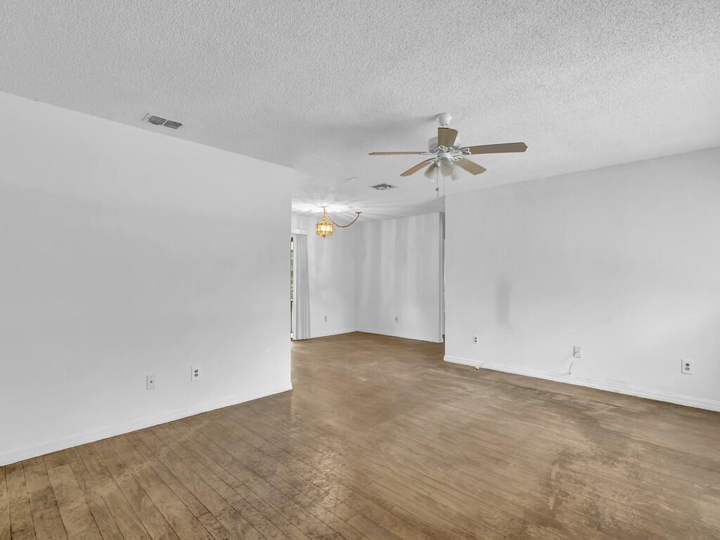 OSLO PARK UNIT NO 2 - Residential