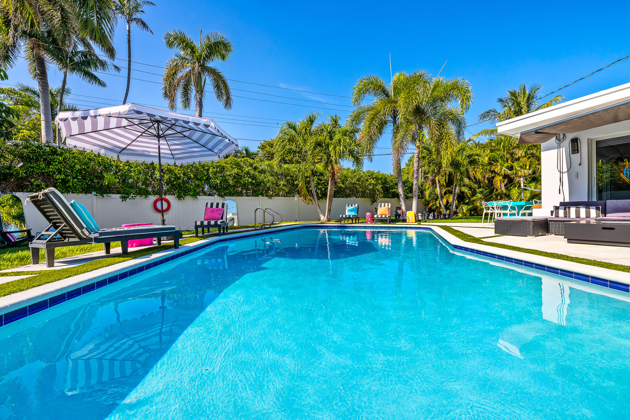 HARBOR BEACH - Residential Lease