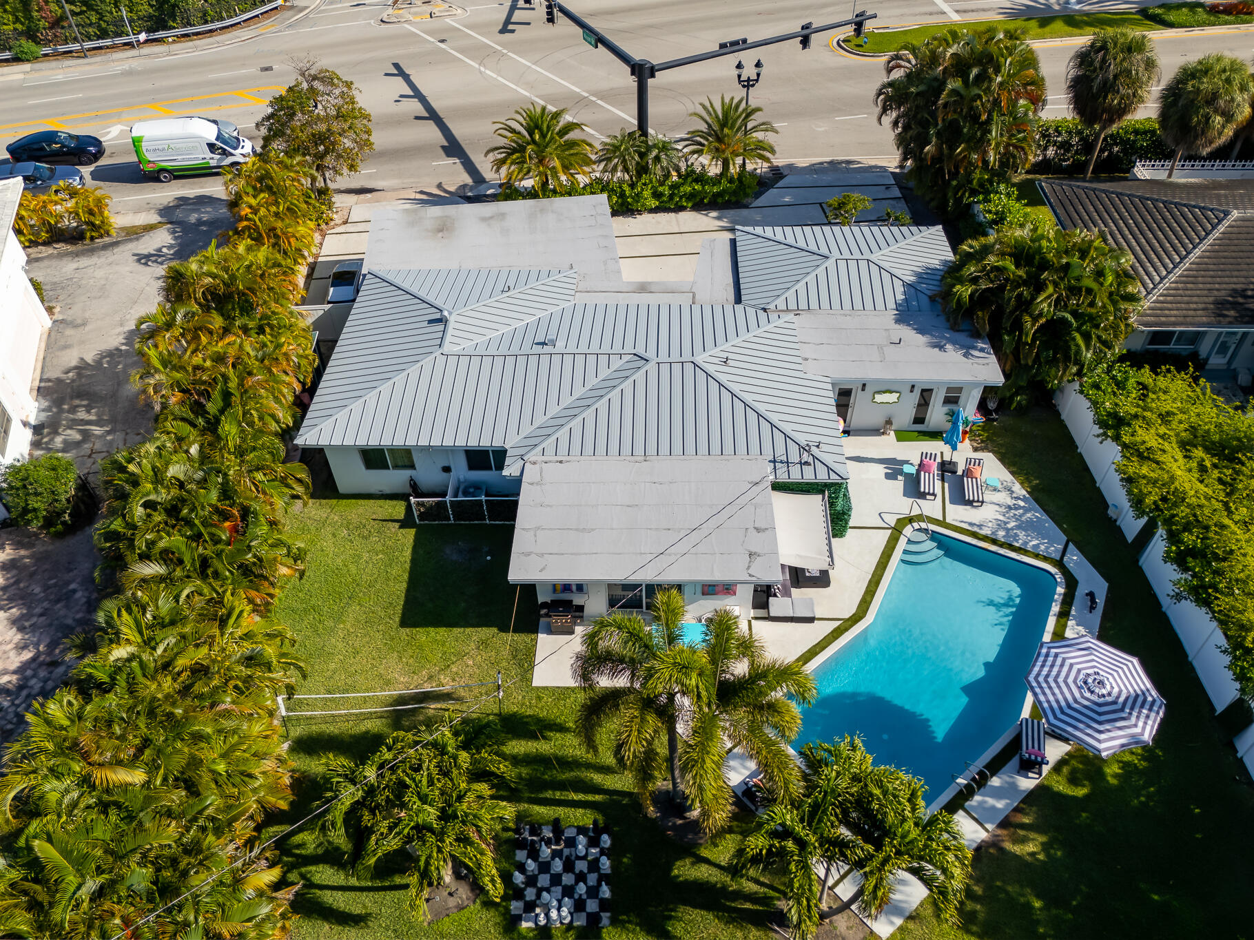 HARBOR BEACH - Residential Lease