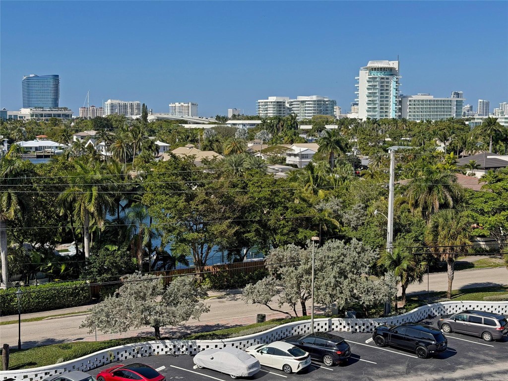 1900 S Ocean Drive 611