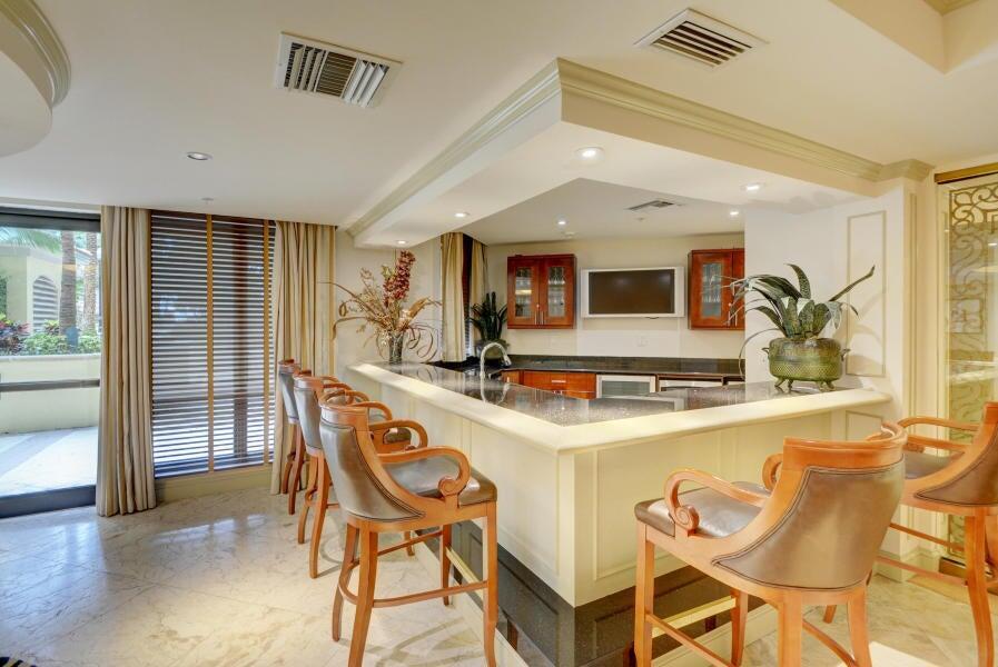 ONE CITY PLAZA CONDO - Residential Lease