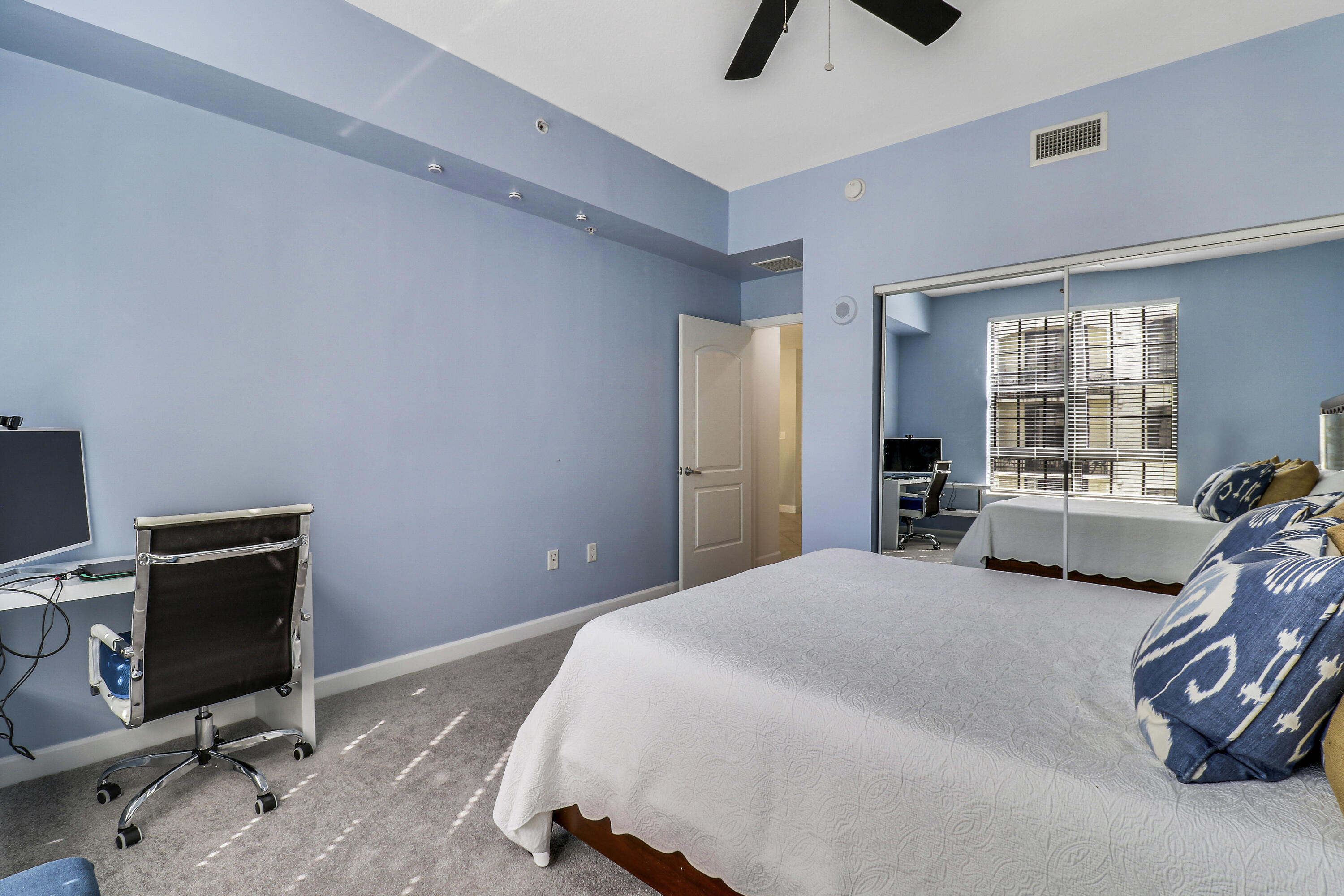 ONE CITY PLAZA CONDO - Residential Lease