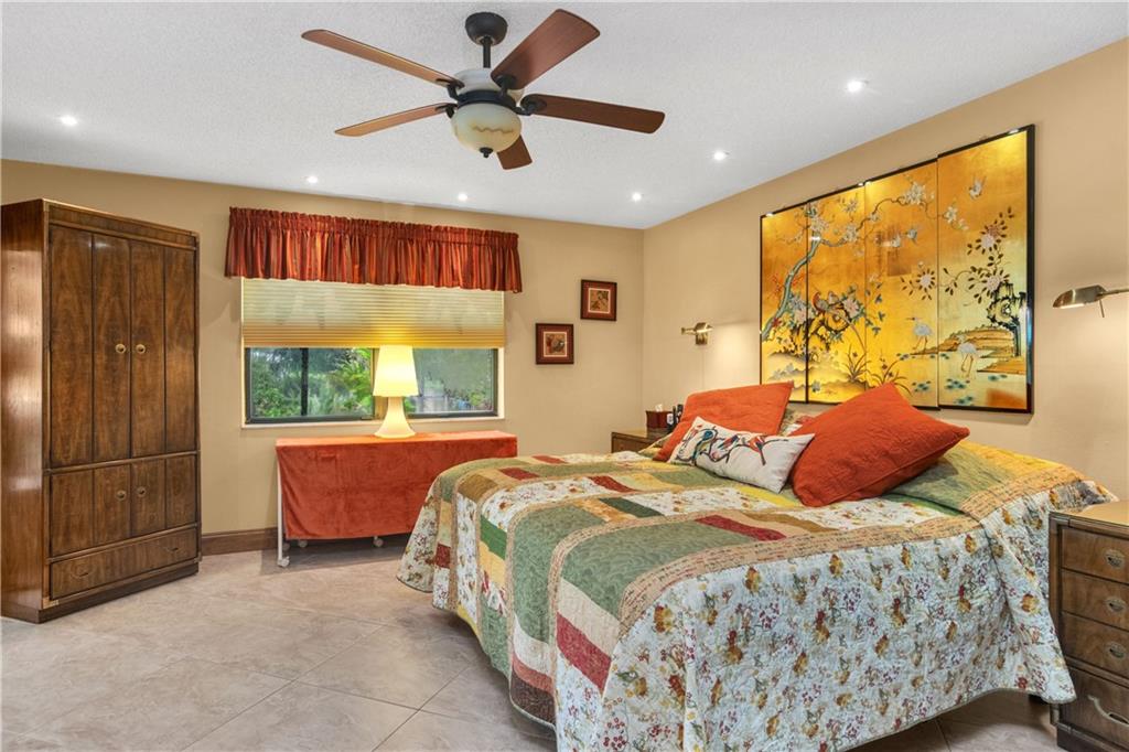 Falcons Lea 128-6 B - Residential