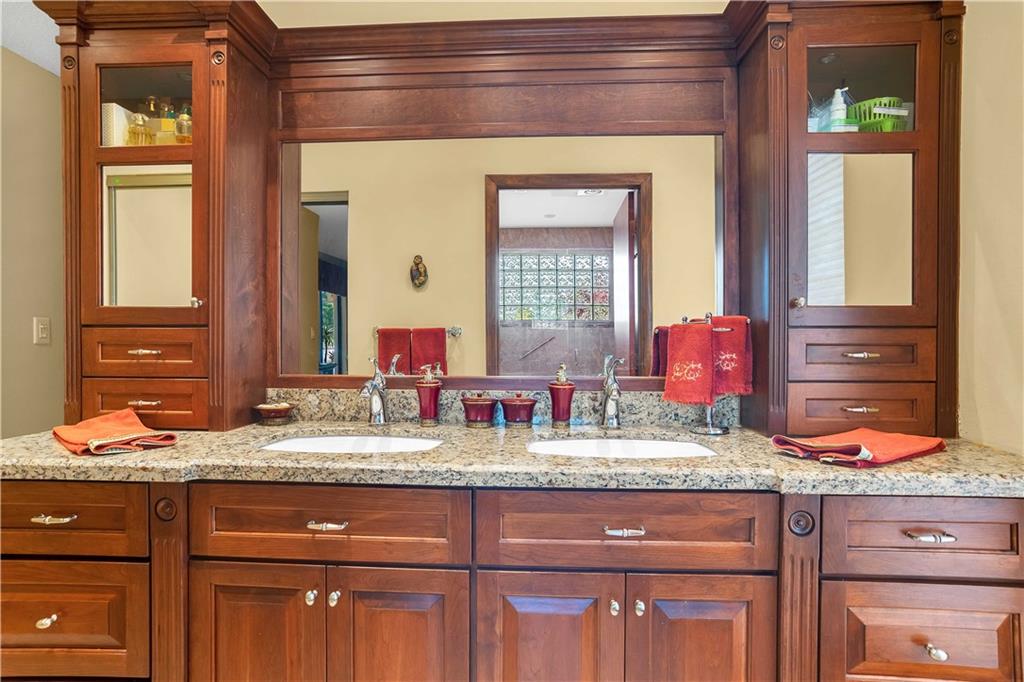 Falcons Lea 128-6 B - Residential