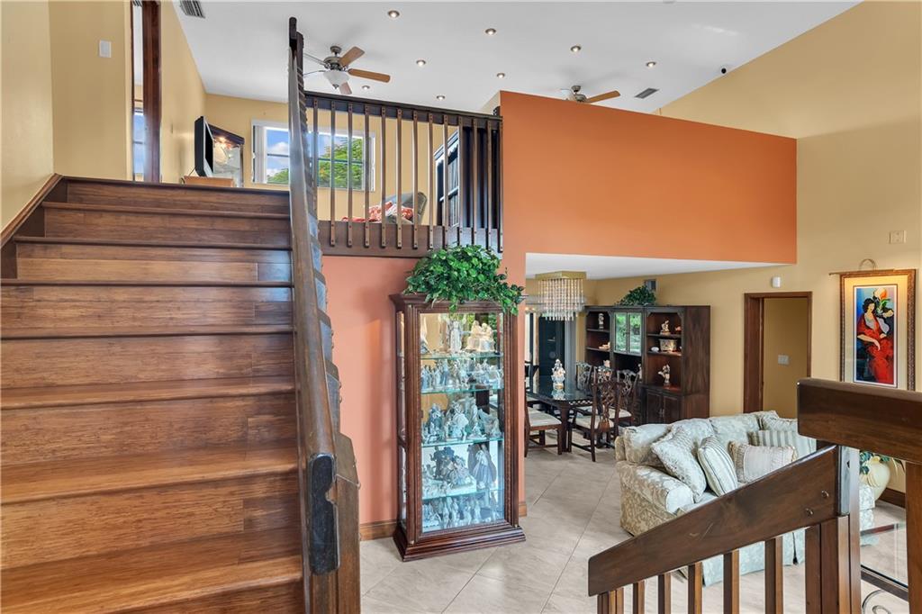 Falcons Lea 128-6 B - Residential