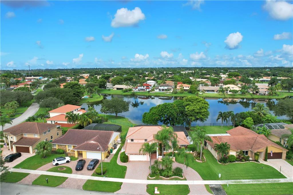 Falcons Lea 128-6 B - Residential