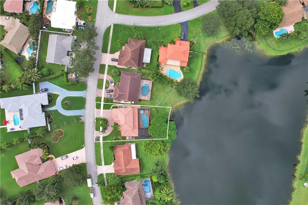 Falcons Lea 128-6 B - Residential