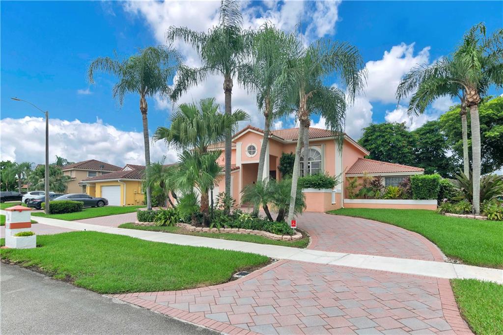 Falcons Lea 128-6 B - Residential