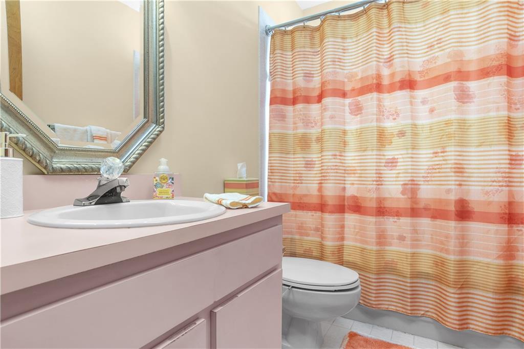 Falcons Lea 128-6 B - Residential