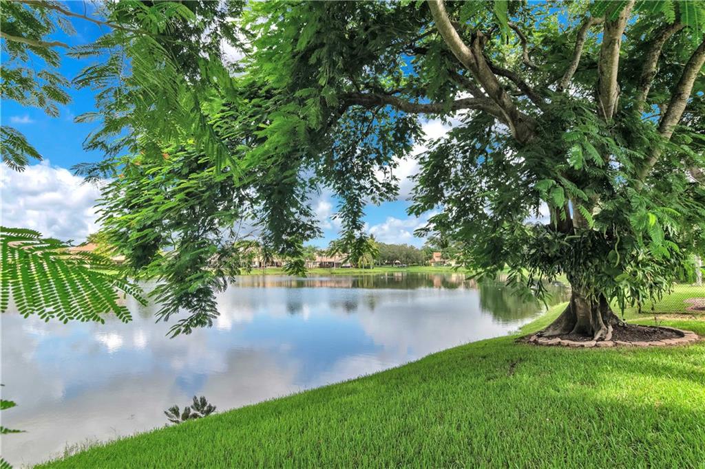 Falcons Lea 128-6 B - Residential