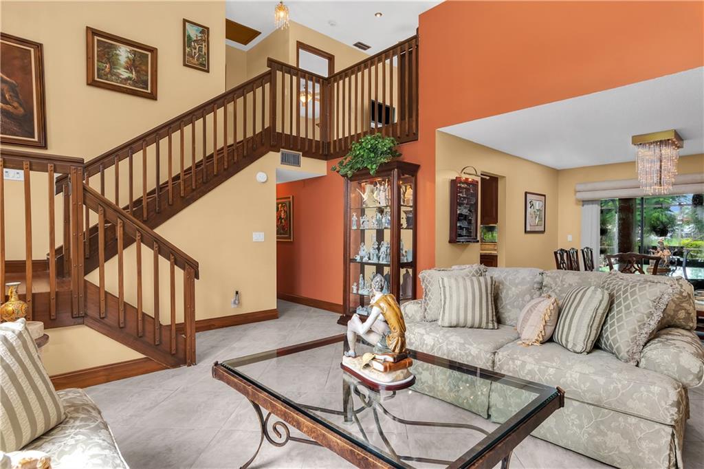 Falcons Lea 128-6 B - Residential