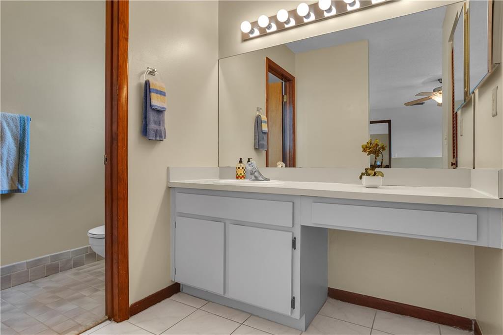 Falcons Lea 128-6 B - Residential