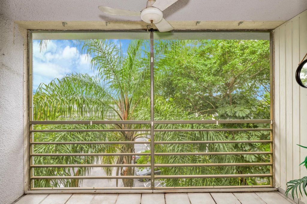 Photo of 118 Royal Park Drive #4G, Oakland Park, FL 33309 (MLS # F10555700)