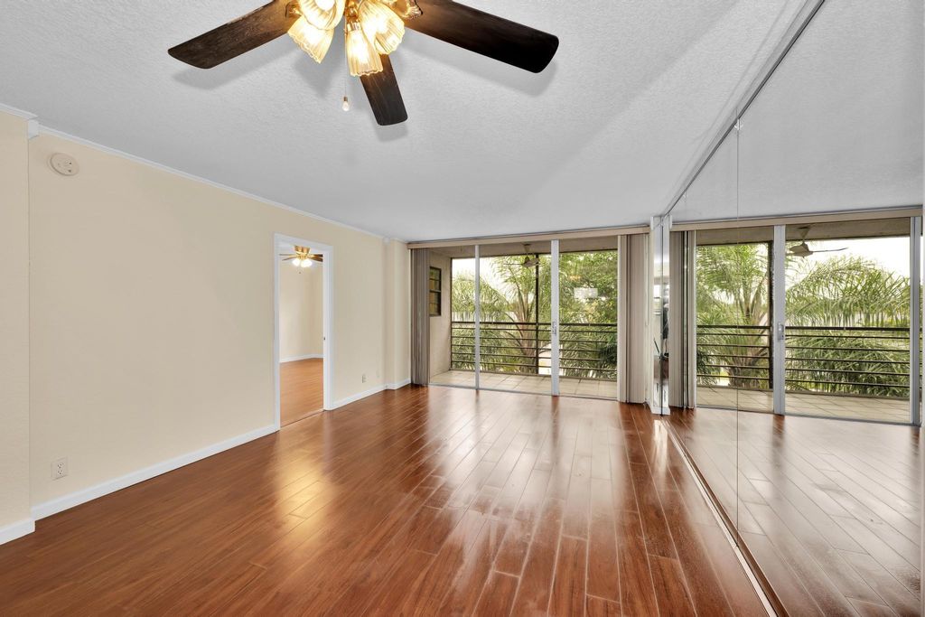 Photo of 118 Royal Park Drive #4G, Oakland Park, FL 33309 (MLS # F10555700)