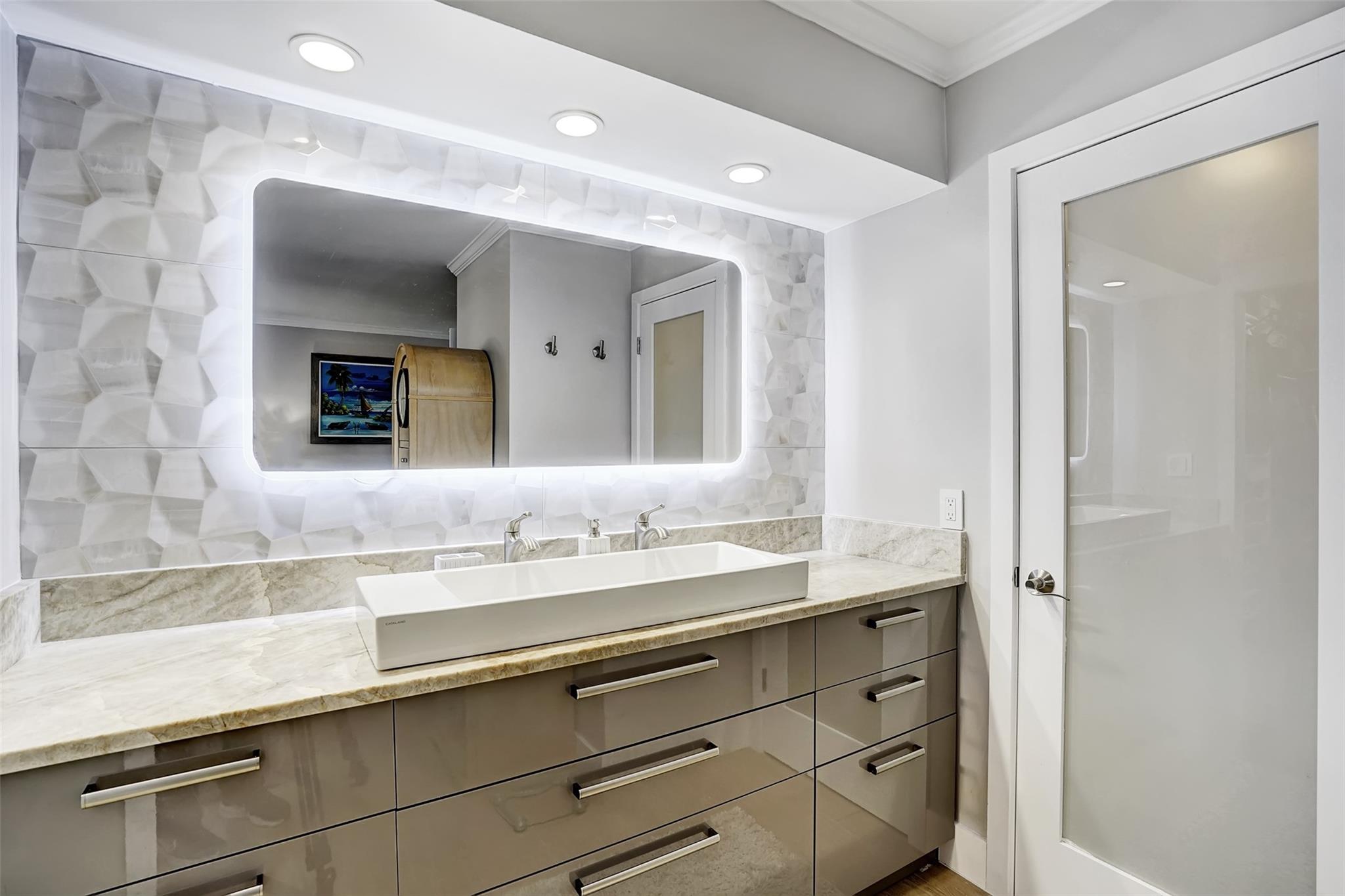 NOBEL POINT CONDO - Residential