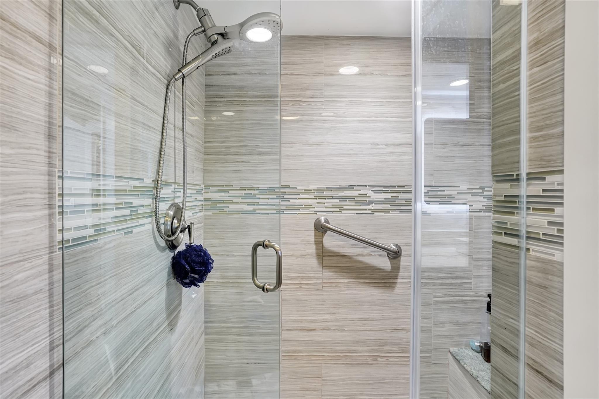 NOBEL POINT CONDO - Residential