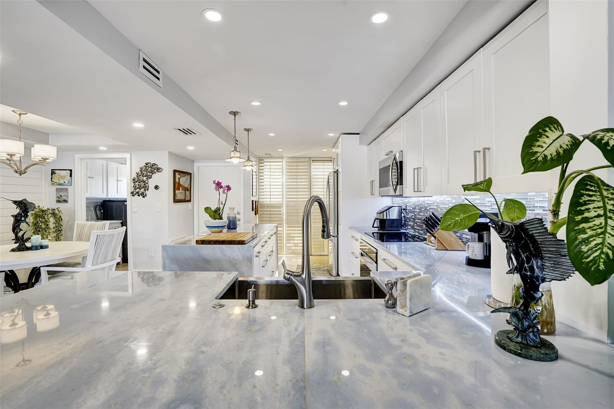 NOBEL POINT CONDO - Residential