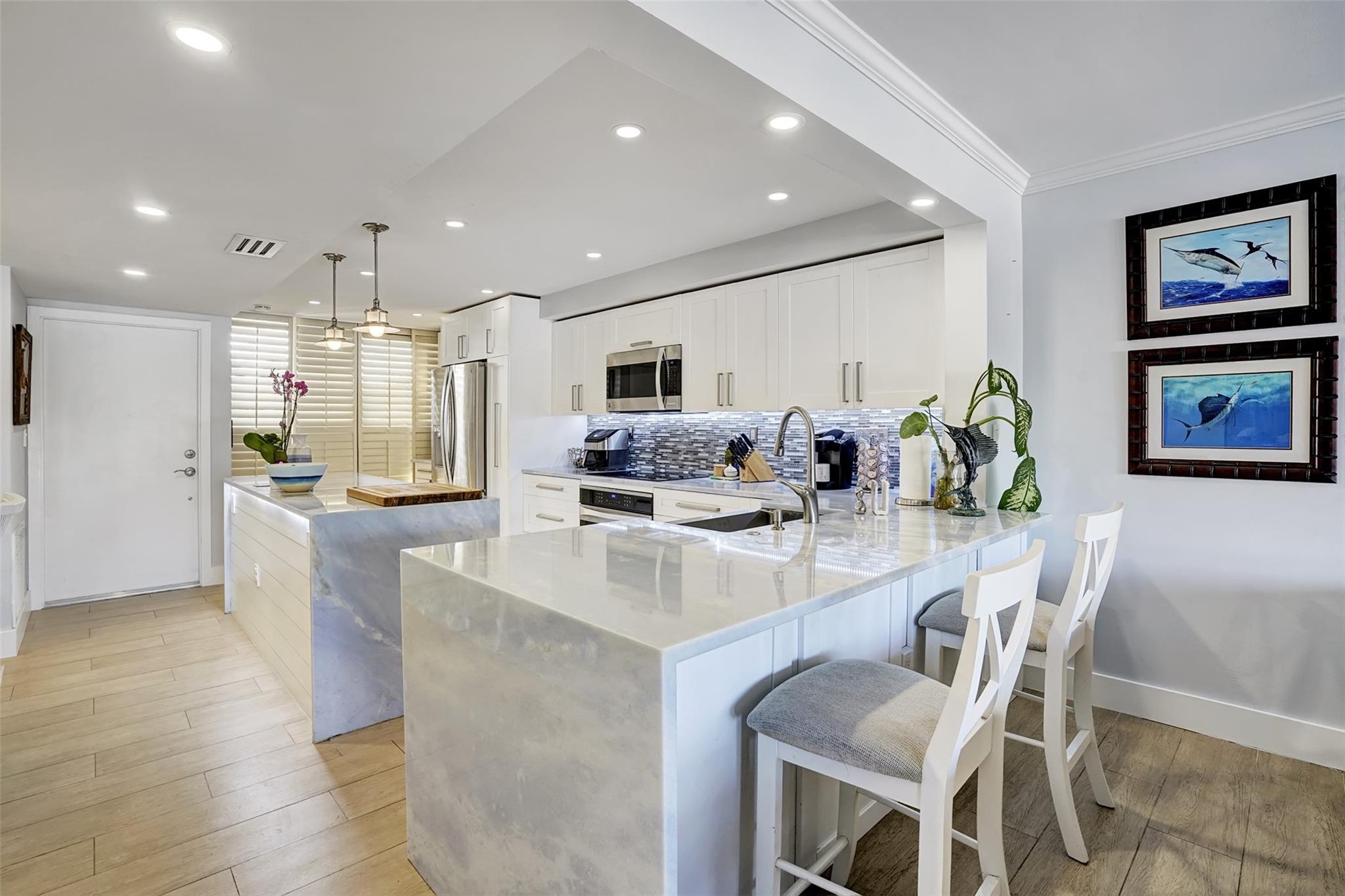NOBEL POINT CONDO - Residential