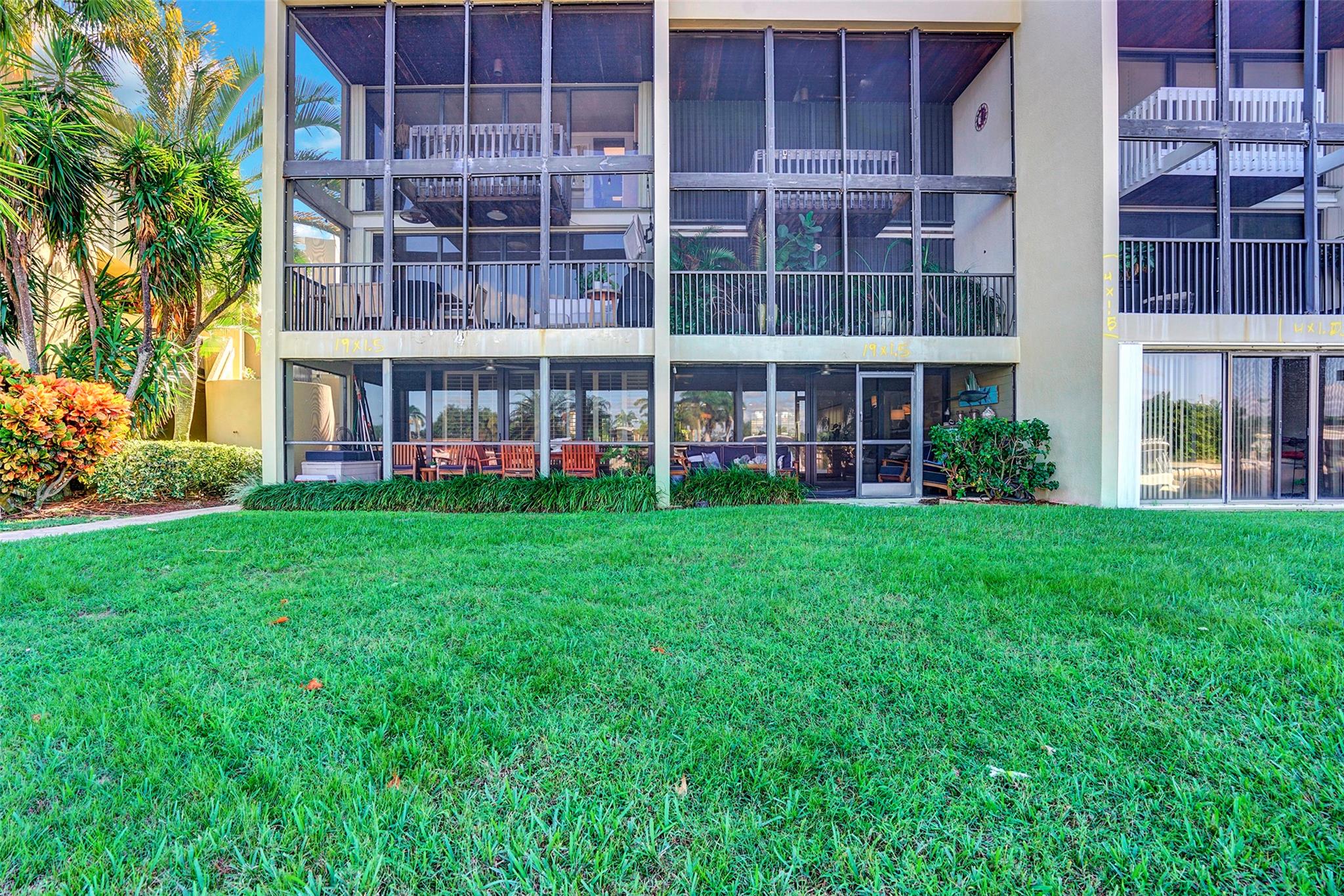 NOBEL POINT CONDO - Residential
