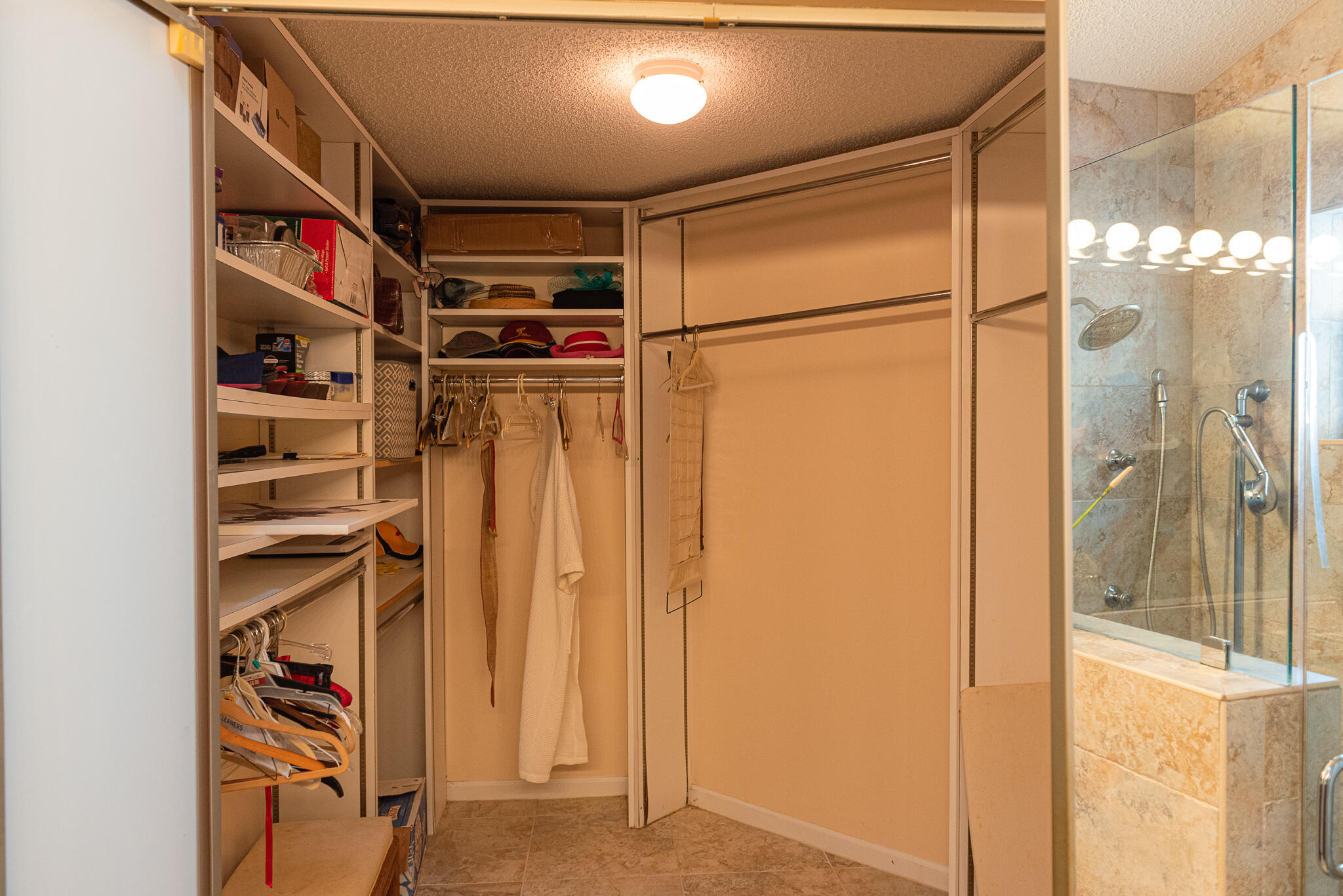 BREAKERS WEST 13, The Colony - Residential