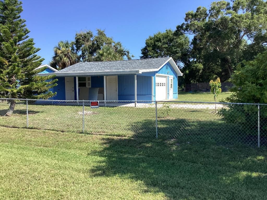 Photo of 7205 Penny Lane, Fort Pierce, FL 34951 (MLS # R11112405)