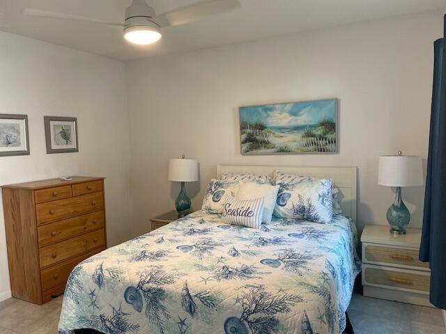 TWIN LAKES SOUTH & TOWN VILLAS CONDO - Residential Lease