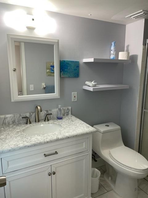 TWIN LAKES SOUTH & TOWN VILLAS CONDO - Residential Lease
