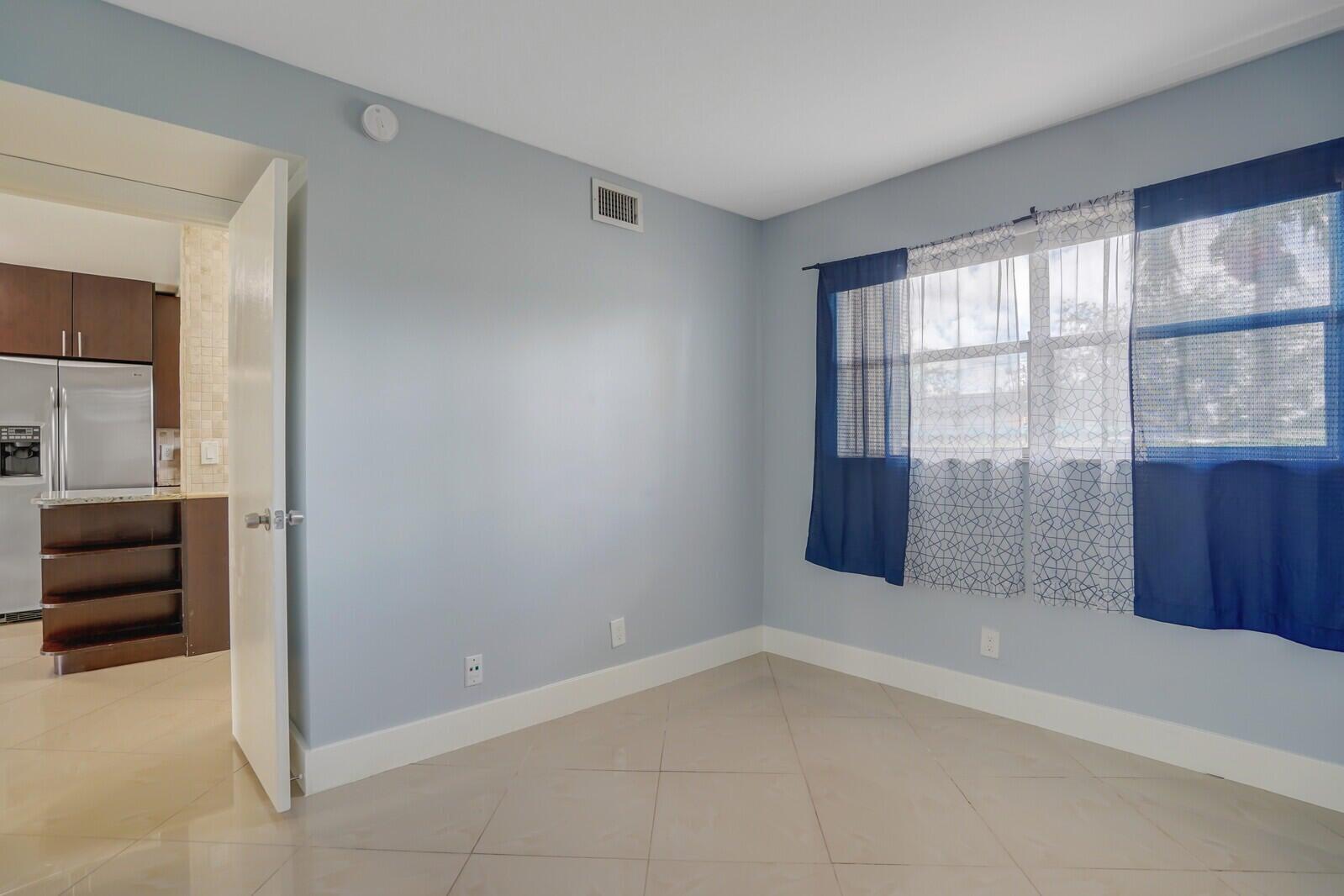 SANDALFOOT BLVD APTS - Residential Lease