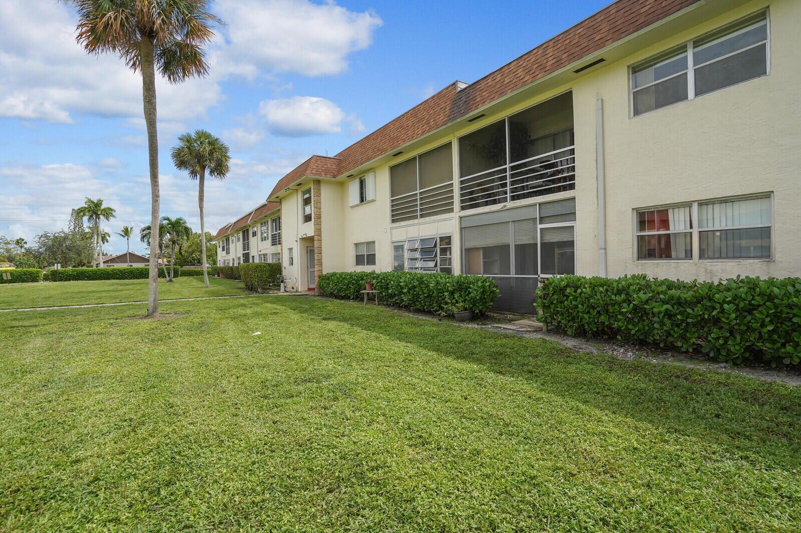SANDALFOOT BLVD APTS - Residential Lease
