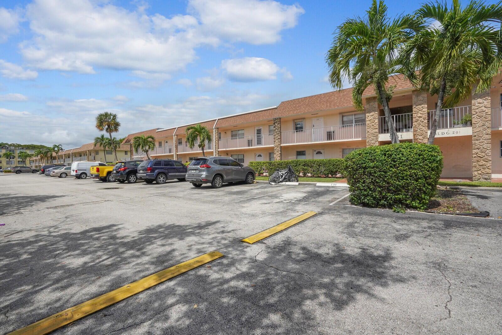 SANDALFOOT BLVD APTS - Residential Lease