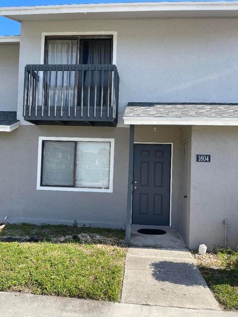 LOW HOA FEE TOWNHOUSES FOR SALE IN PALM BEACH COUNTY 1604 Wharf Lane Greenacres FL 33463