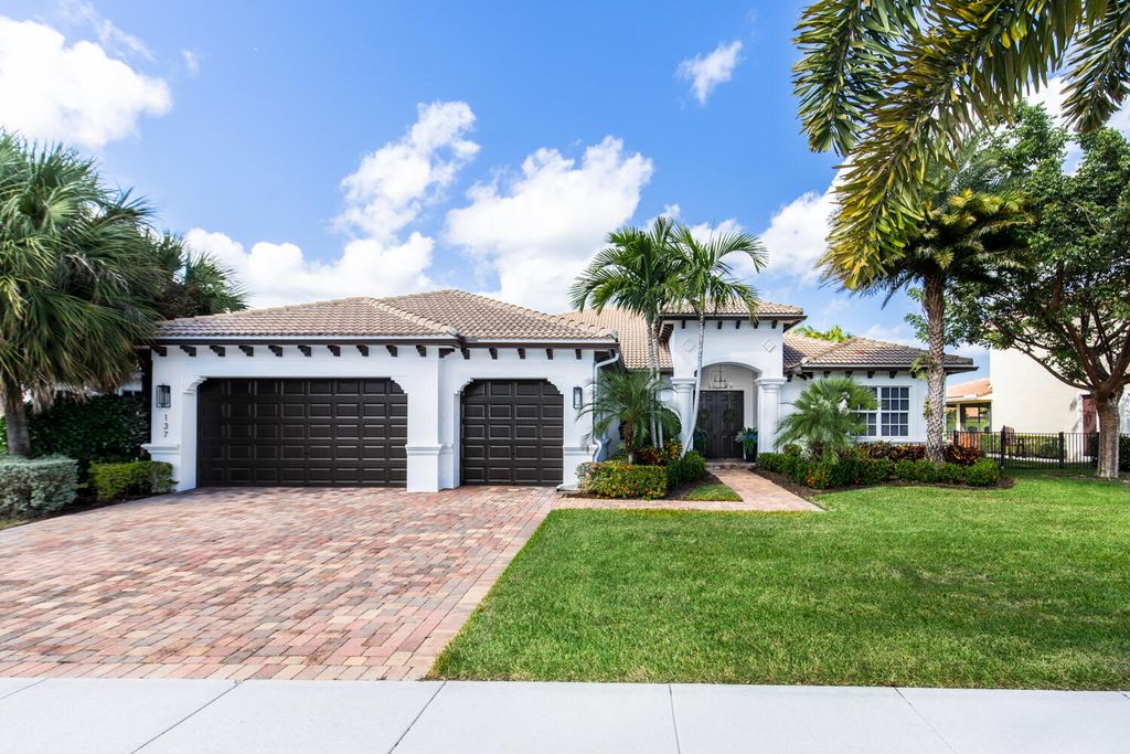 Photo of 137 Casa Circle, Jupiter, FL 33458 (MLS # R10944662)