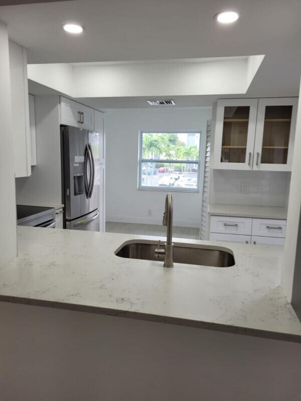 VILLAGES OF ORIOLE DEAUVILLE CONDO - Residential