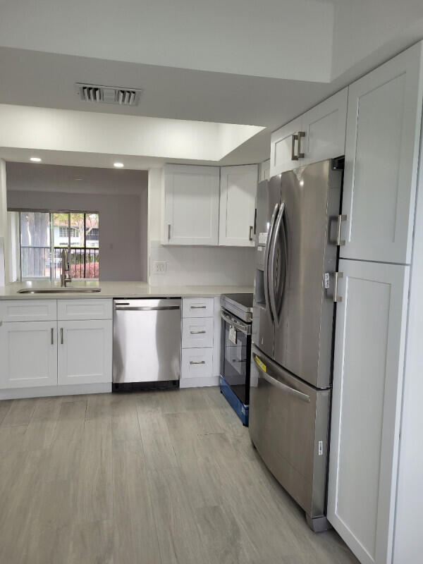 VILLAGES OF ORIOLE DEAUVILLE CONDO - Residential