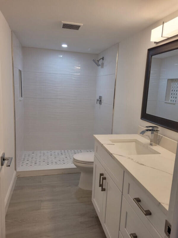 VILLAGES OF ORIOLE DEAUVILLE CONDO - Residential