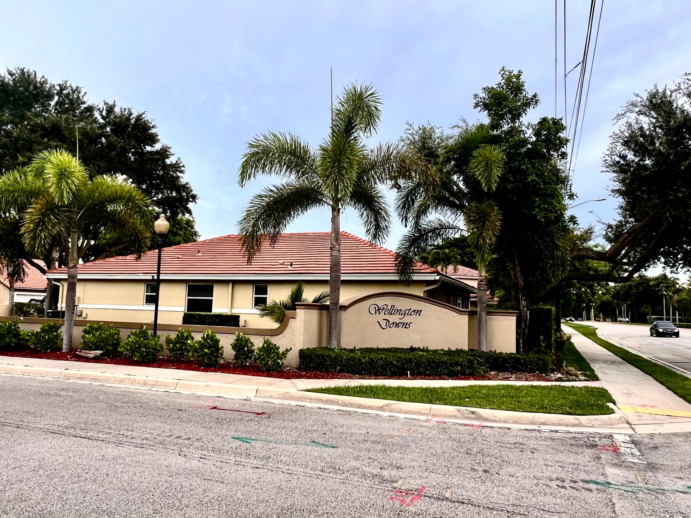 WELLINGTON DOWNS - Residential