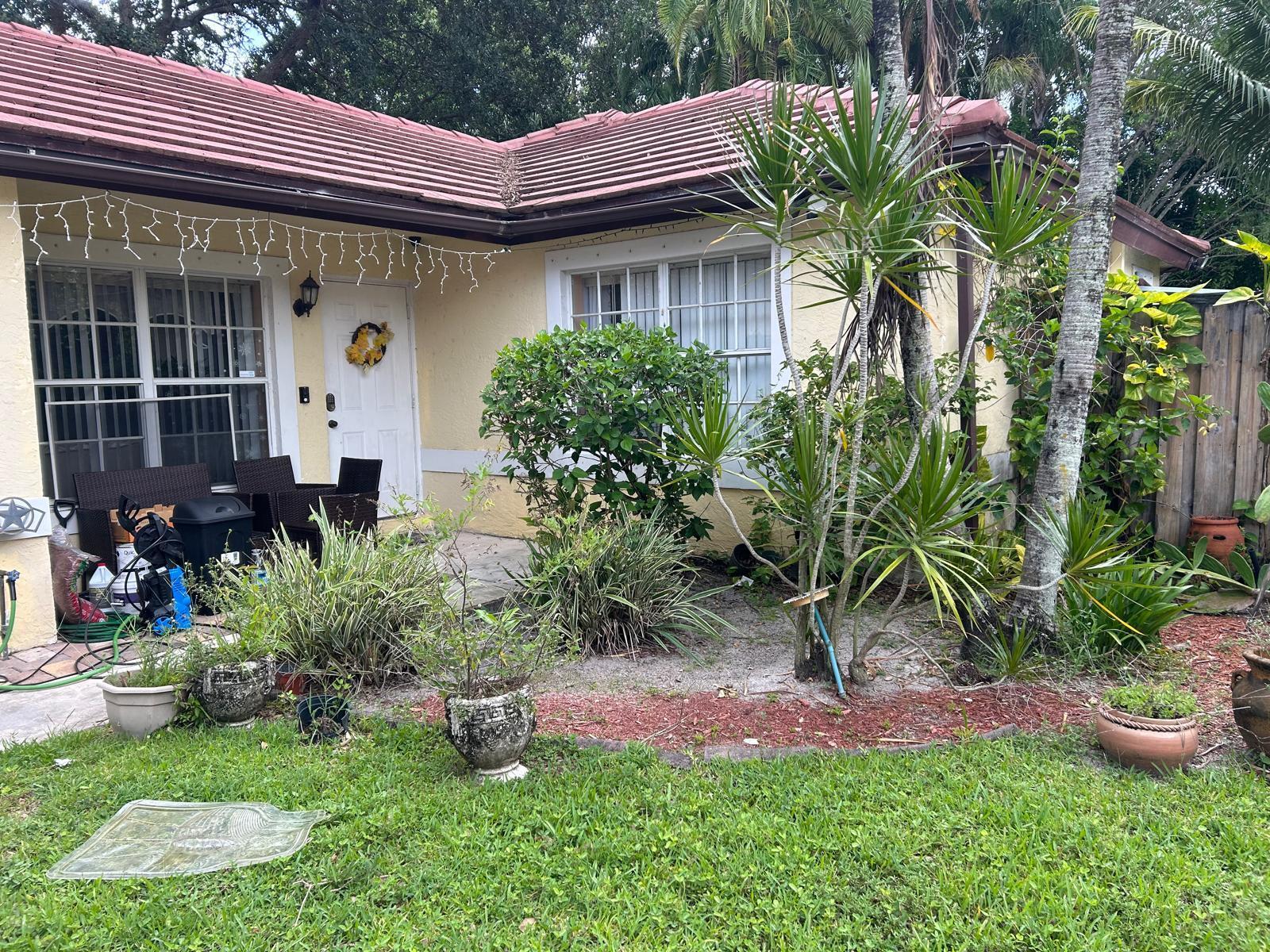 WELLINGTON DOWNS - Residential