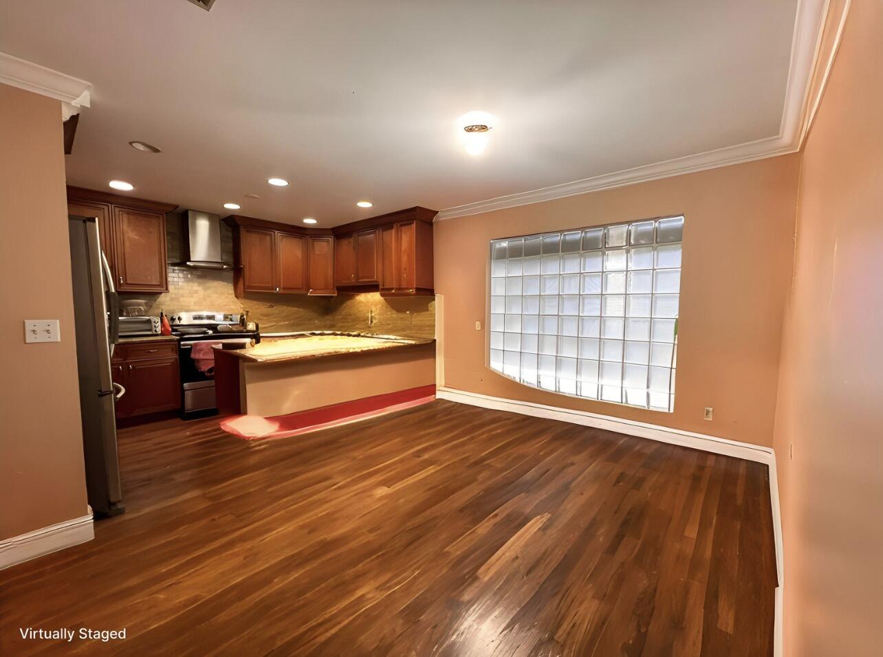 WELLINGTON DOWNS - Residential