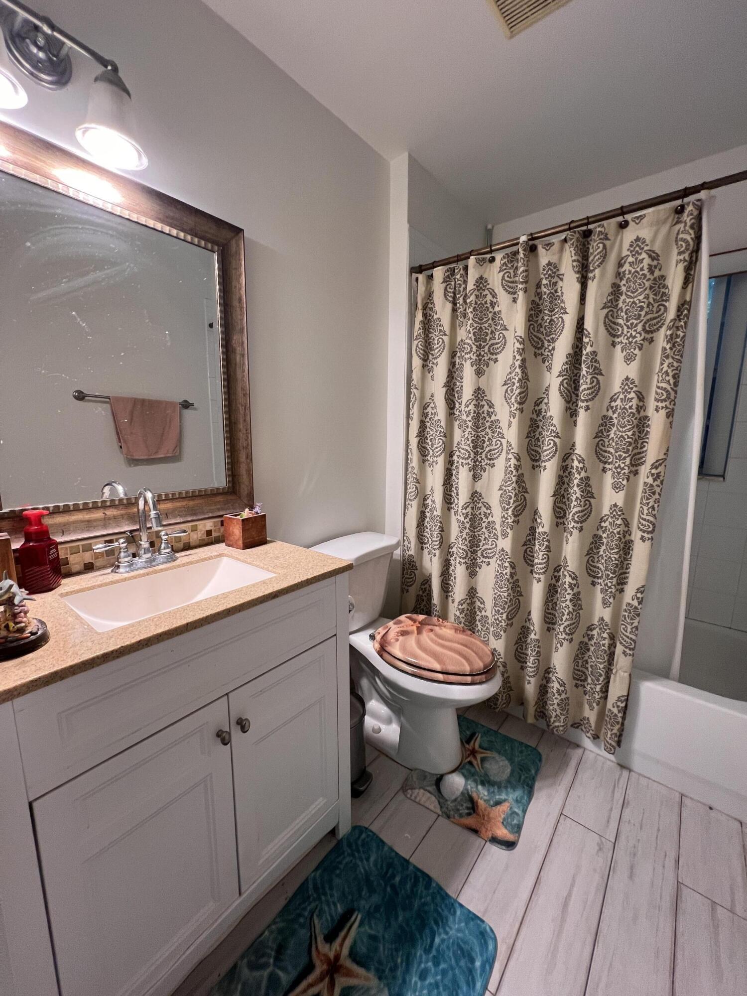 WELLINGTON DOWNS - Residential