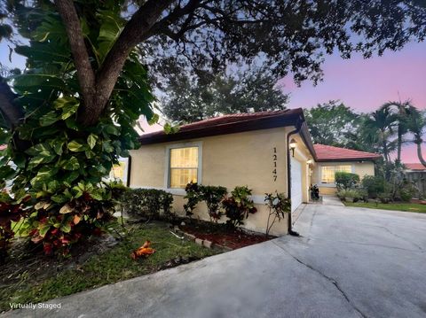12147 Cuddington Court Wellington FL 33414
