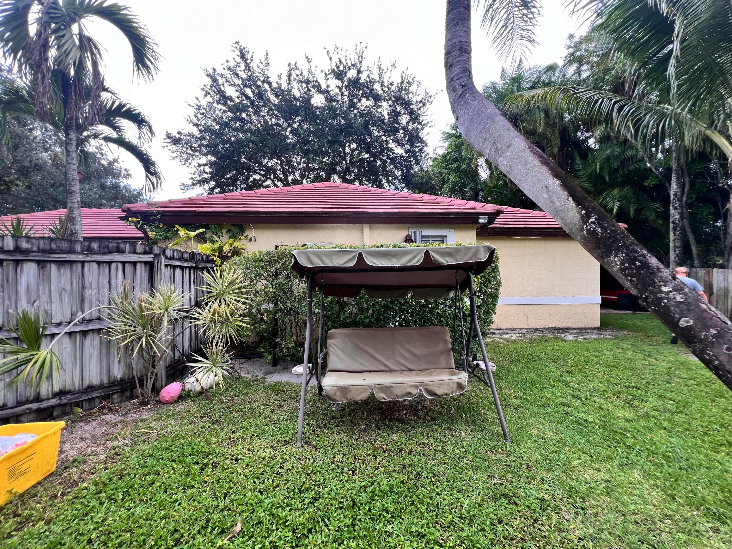 WELLINGTON DOWNS - Residential