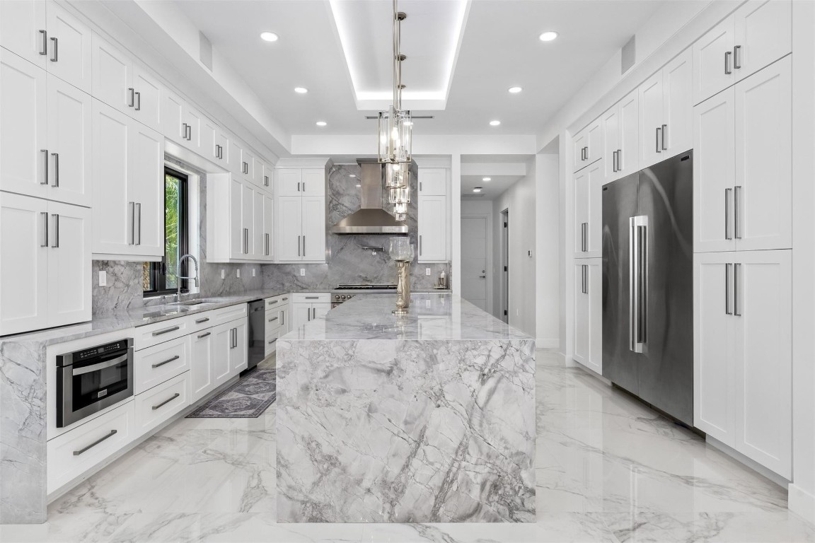 PINE TREE ESTATES - Residential