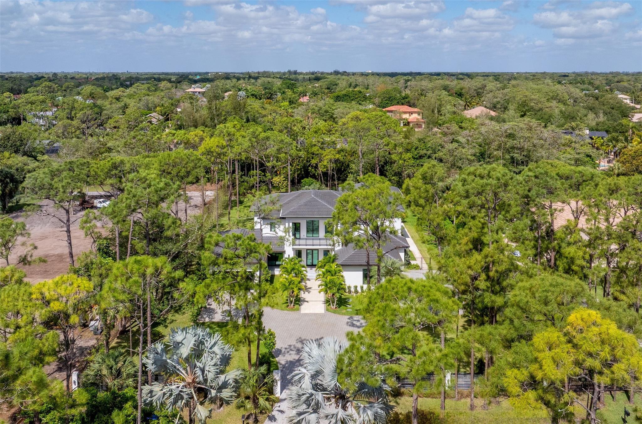 PINE TREE ESTATES - Residential