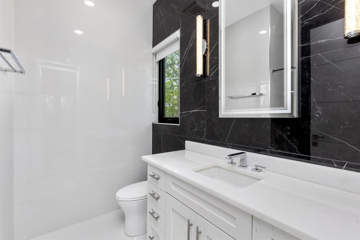 PINE TREE ESTATES - Residential