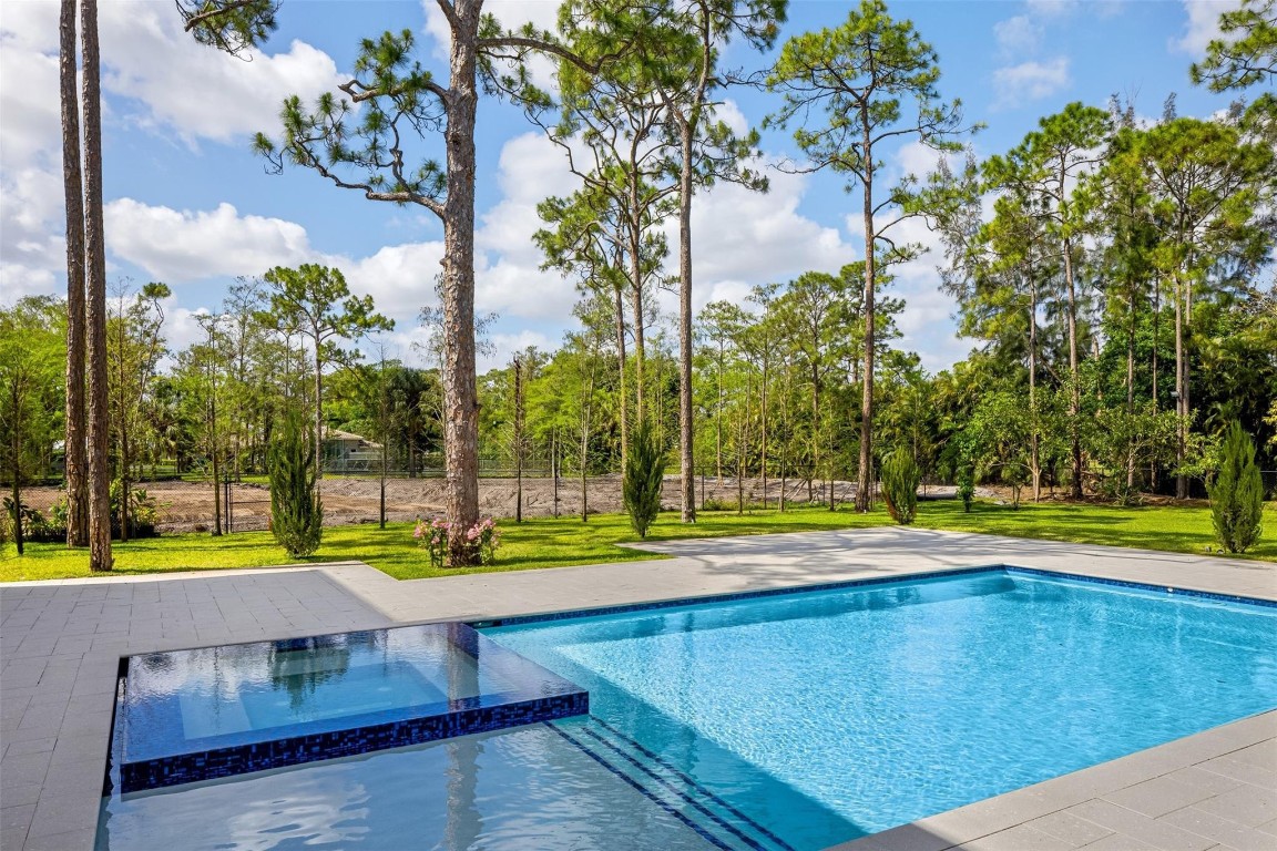 PINE TREE ESTATES - Residential